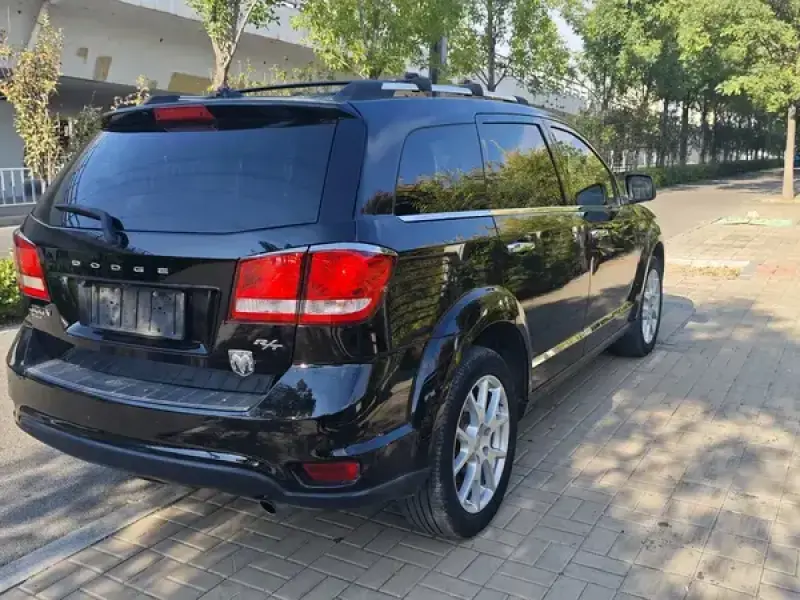 2015 Dodge Journey с пробегом 140 000 км