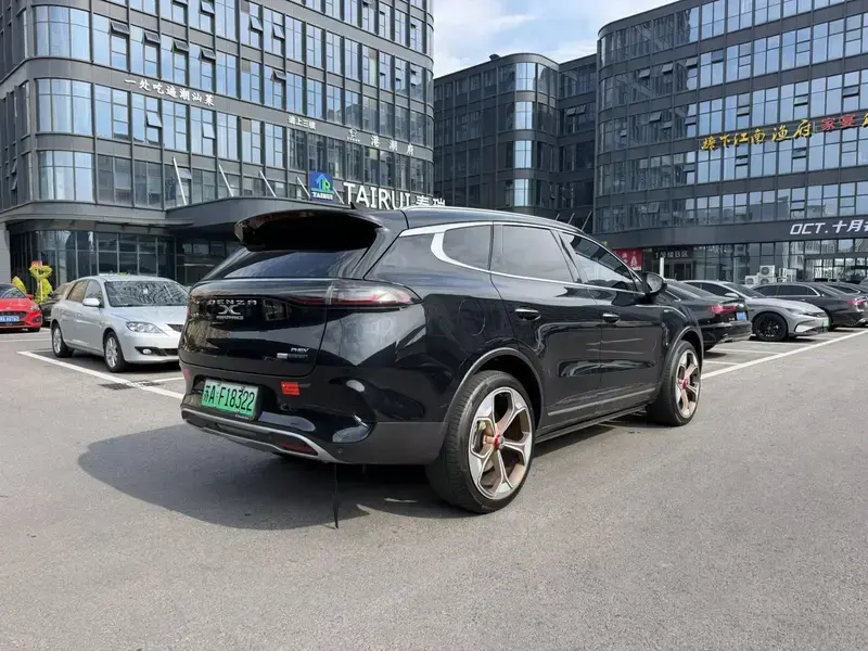 2020 Denza X с пробегом 22 000 км