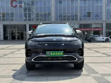 2020 Denza X с пробегом 20 000 км