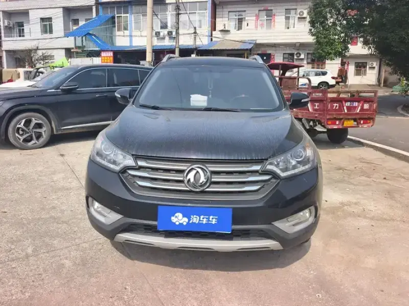 2015 Dongfeng AX7 с пробегом 49 000 км