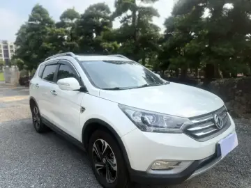2015 Dongfeng AX7 с пробегом 69 000 км
