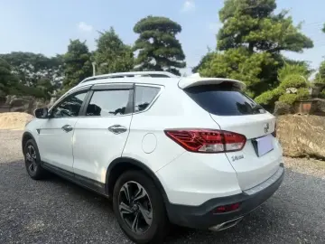 2015 Dongfeng AX7 с пробегом 69 000 км