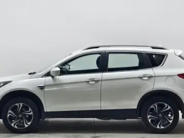 2016 Dongfeng AX7 с пробегом 108 000 км