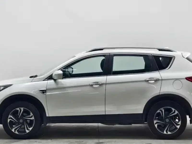 2016 Dongfeng AX7 с пробегом 108 000 км