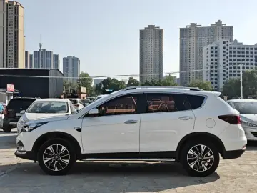 2018 Dongfeng AX7 с пробегом 90 000 км
