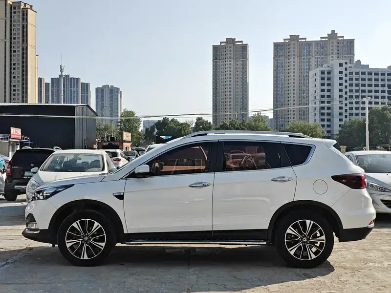 2018 Dongfeng AX7 с пробегом 90 000 км
