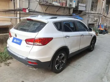 2016 Dongfeng AX7 с пробегом 82 000 км