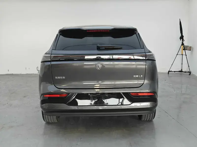 2025 Dongfeng Aeolus L8 с пробегом 3 000 км