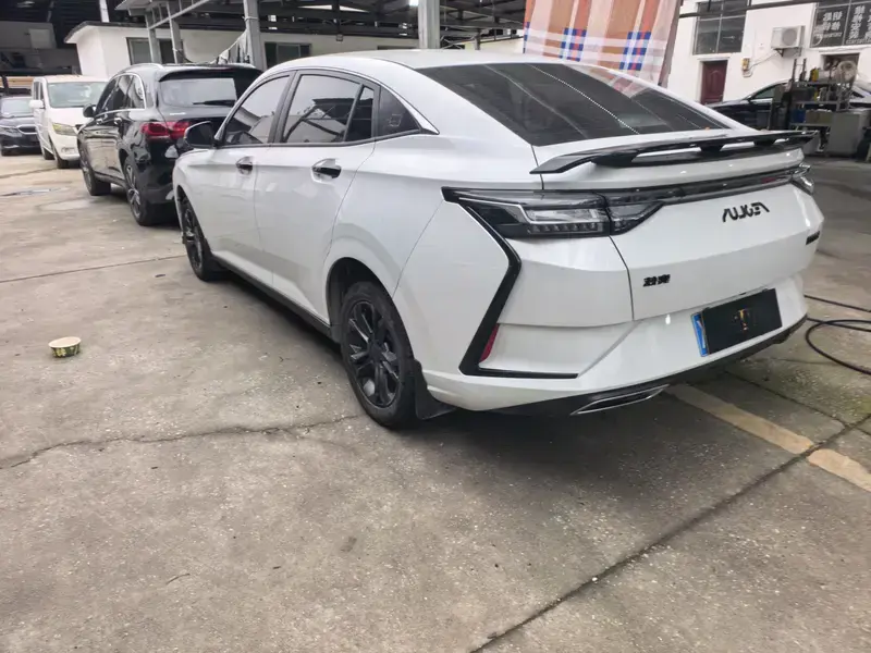 2024 Dongfeng Aeolus Yixuan с пробегом 20 000 км