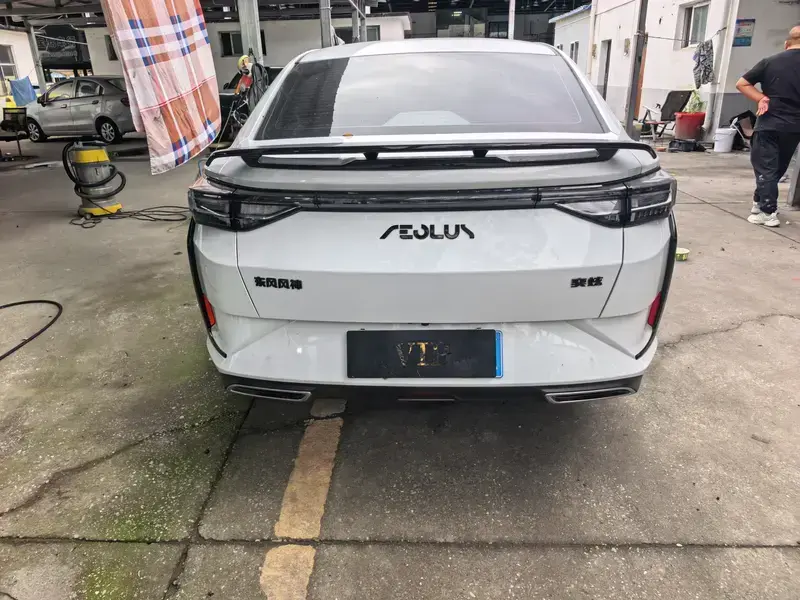2024 Dongfeng Aeolus Yixuan с пробегом 20 000 км