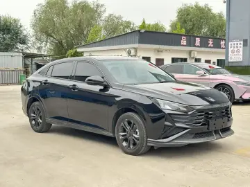2025 Dongfeng Aeolus Yixuan с пробегом 50 100 км