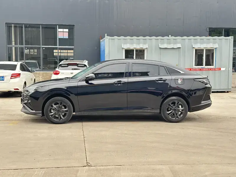 2025 Dongfeng Aeolus Yixuan с пробегом 50 100 км