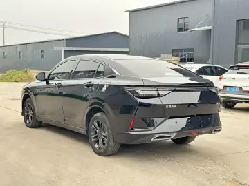 2025 Dongfeng Aeolus Yixuan с пробегом 50 100 км