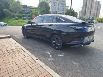 2023 Dongfeng Aeolus Yixuan с пробегом 30 000 км