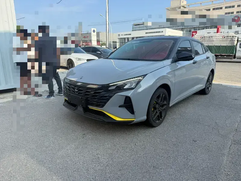 2023 Dongfeng Aeolus Yixuan с пробегом 43 000 км