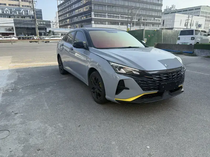 2023 Dongfeng Aeolus Yixuan с пробегом 43 000 км