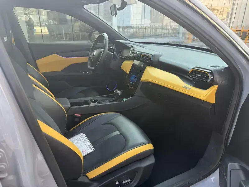 2023 Dongfeng Aeolus Yixuan с пробегом 43 000 км