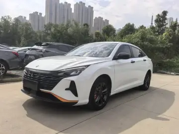 2023 Dongfeng Aeolus Yixuan с пробегом 27 000 км