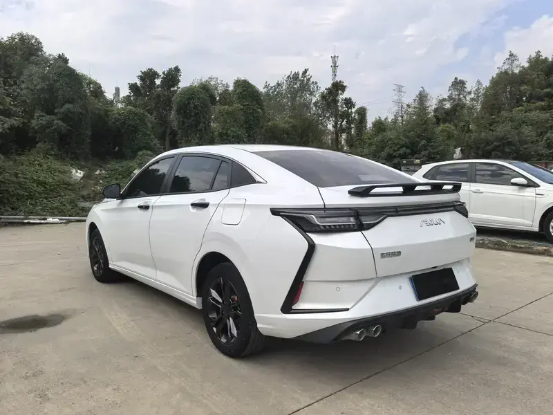2023 Dongfeng Aeolus Yixuan с пробегом 27 000 км