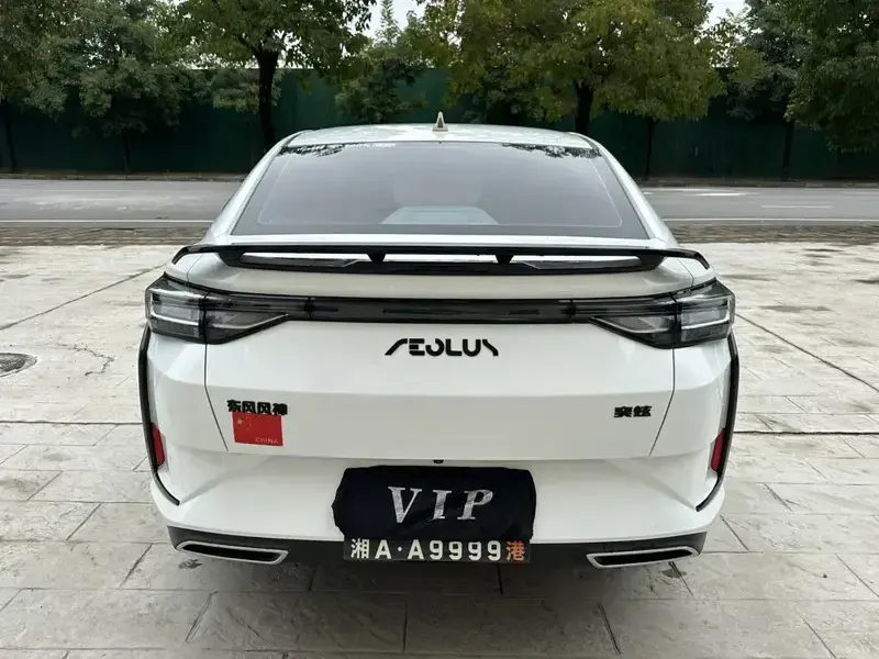 2024 Dongfeng Aeolus Yixuan с пробегом 9 900 км