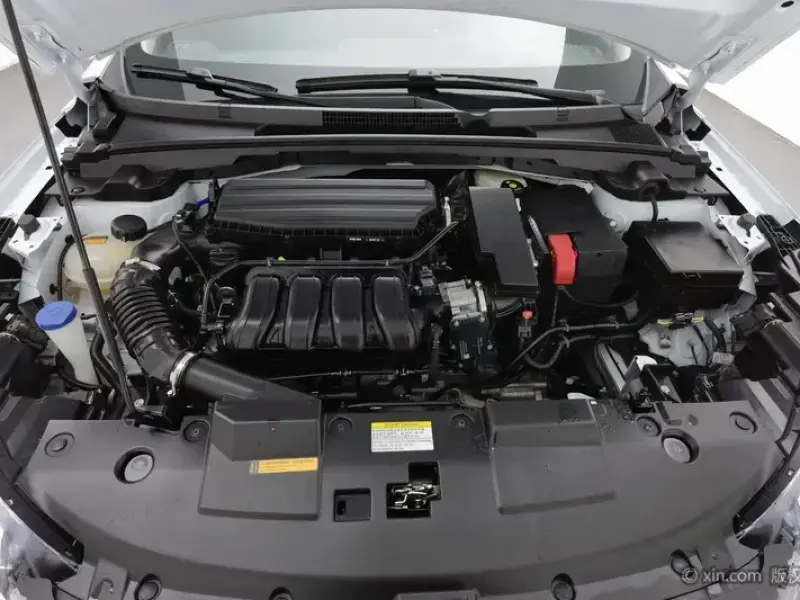 2025 Dongfeng Aeolus Yixuan с пробегом 5 800 км