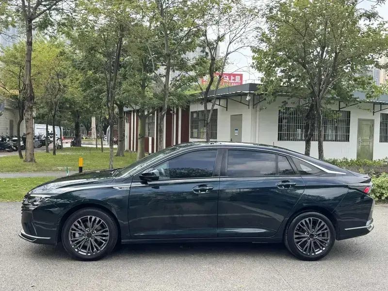 2022 Dongfeng Aeolus Yixuan Max с пробегом 50 000 км