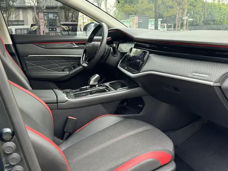 2022 Dongfeng Aeolus Yixuan Max с пробегом 50 000 км