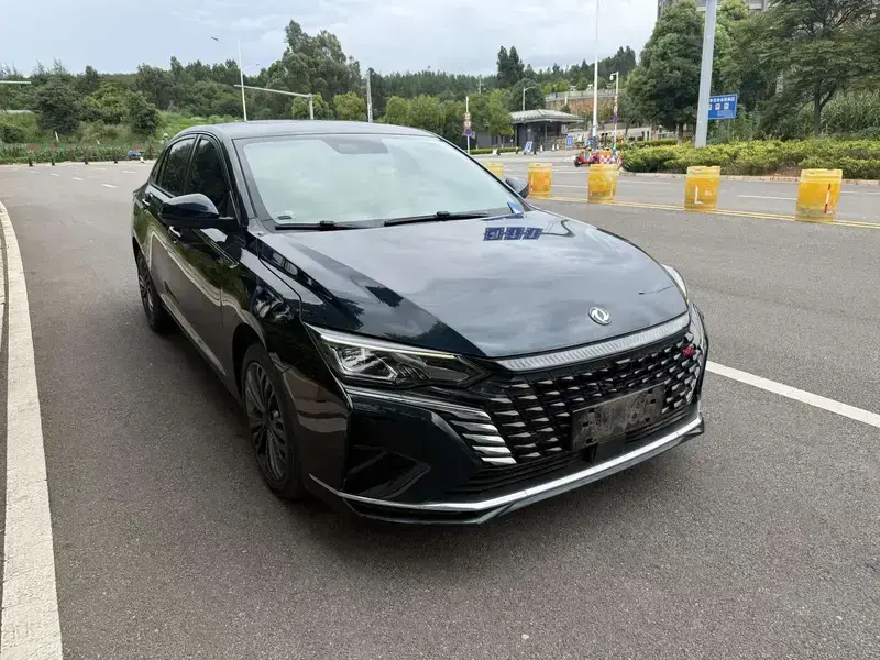 2022 Dongfeng Aeolus Yixuan Max с пробегом 38 000 км