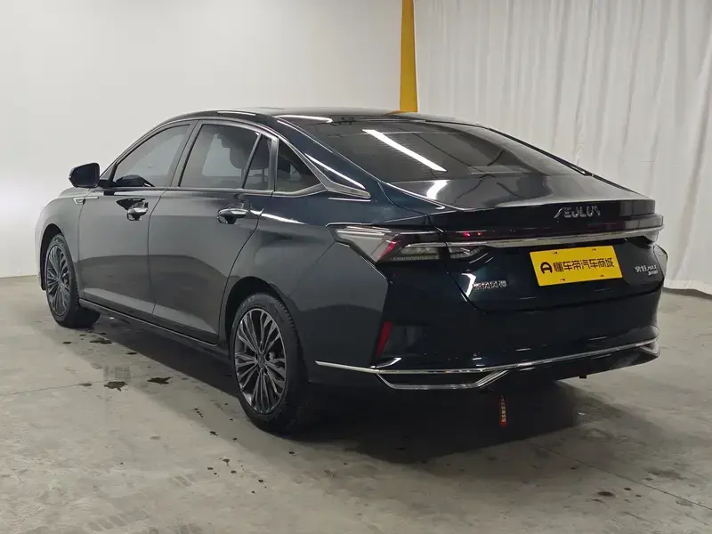 2021 Dongfeng Aeolus Yixuan Max с пробегом 38 100 км