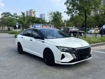 2022 Dongfeng Aeolus Yixuan Max с пробегом 61 000 км
