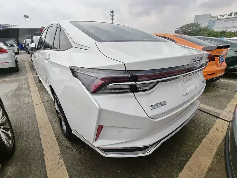 2021 Dongfeng Aeolus Yixuan Max с пробегом 59 000 км