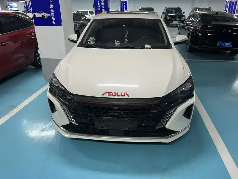 2021 Dongfeng Aeolus Yixuan Max с пробегом 50 000 км