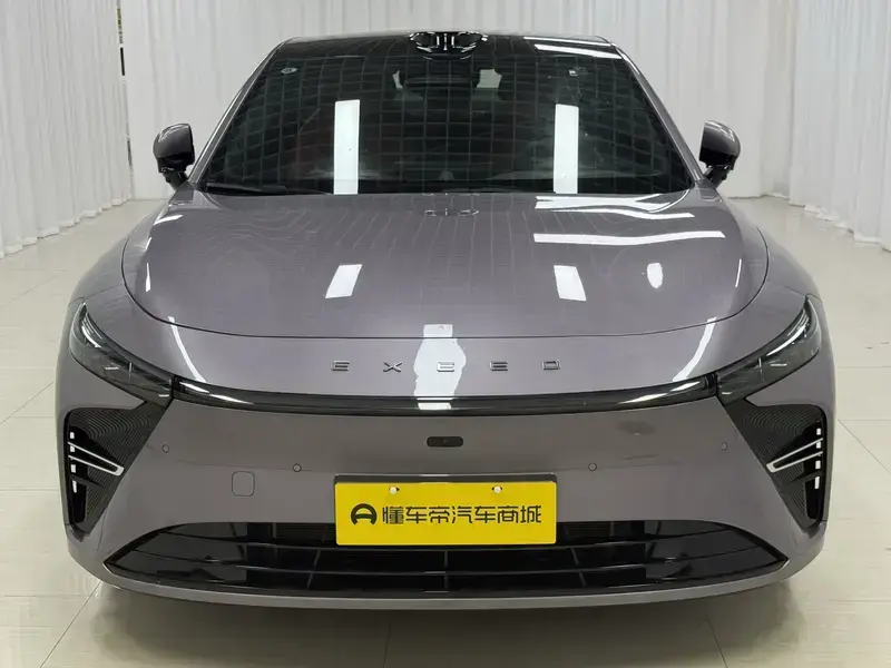 2025 Exeed Exlantix ES с пробегом 23 400 км