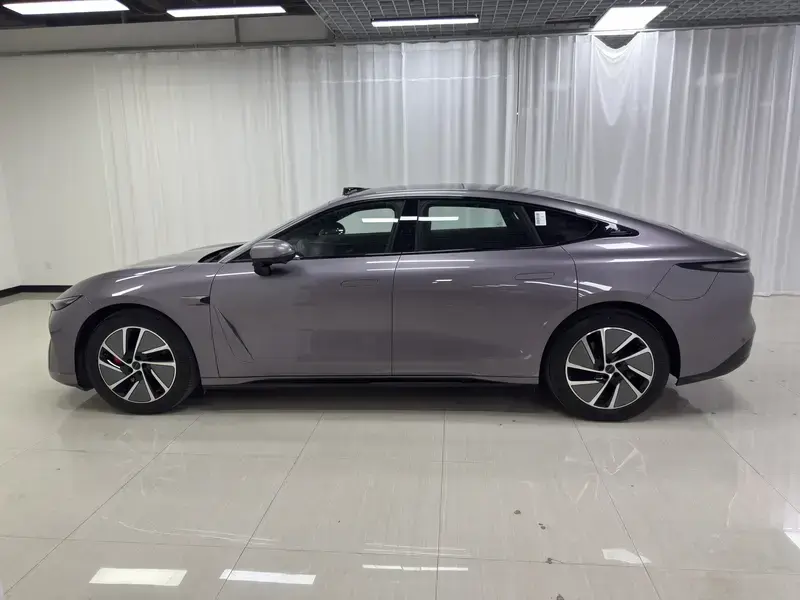 2025 Exeed Exlantix ES с пробегом 23 400 км