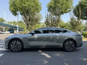 2025 Exeed Exlantix ES с пробегом 18 000 км