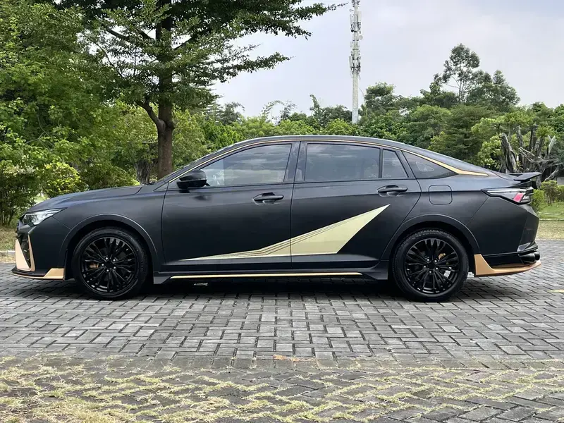 2021 Dongfeng Aeolus Yixuan Max с пробегом 21 500 км