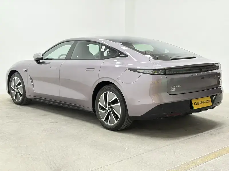 2025 Exeed Exlantix ES с пробегом 11 700 км