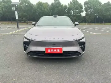 2025 Exeed Exlantix ES с пробегом 20 000 км