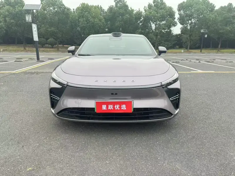 2025 Exeed Exlantix ES с пробегом 20 000 км
