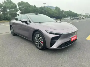 2025 Exeed Exlantix ES с пробегом 20 000 км