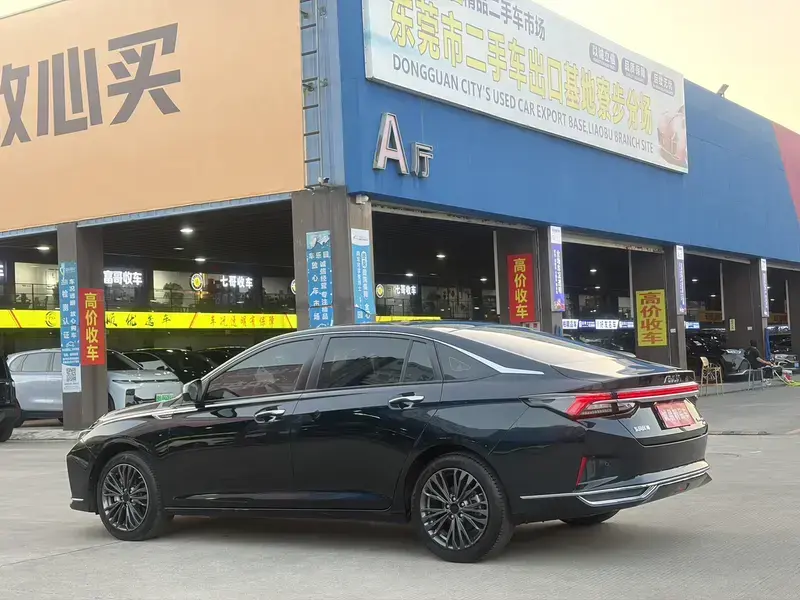 2021 Dongfeng Aeolus Yixuan Max с пробегом 40 000 км