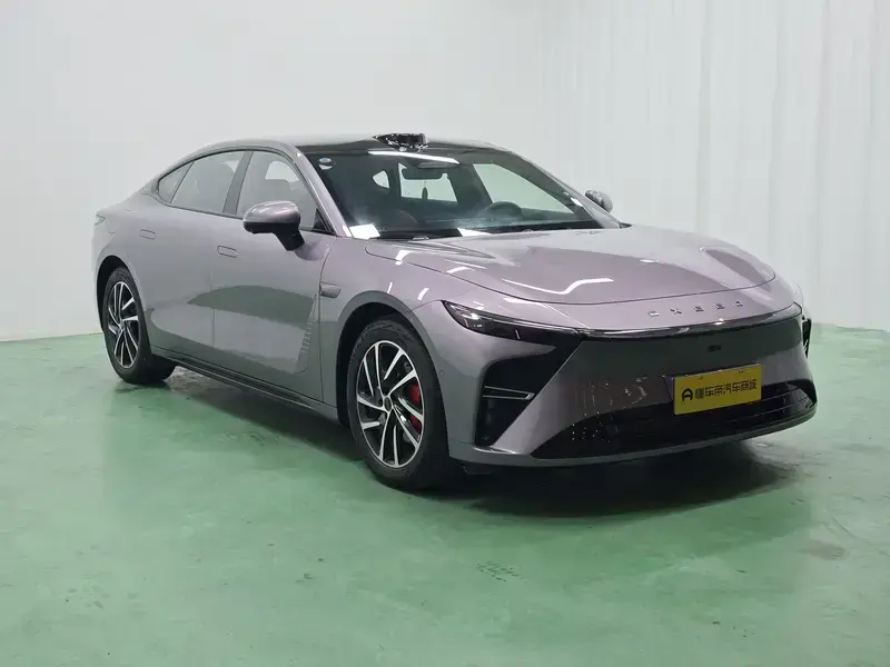 2025 Exeed Exlantix ES с пробегом 11 800 км