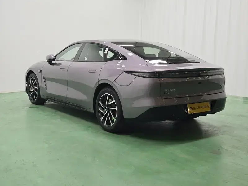 2025 Exeed Exlantix ES с пробегом 11 800 км