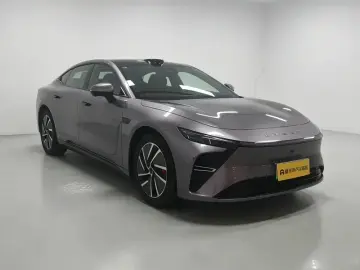 2025 Exeed Exlantix ES с пробегом 26 800 км