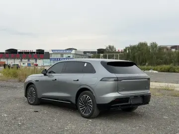 2025 Exeed Exlantix ET с пробегом 16 000 км