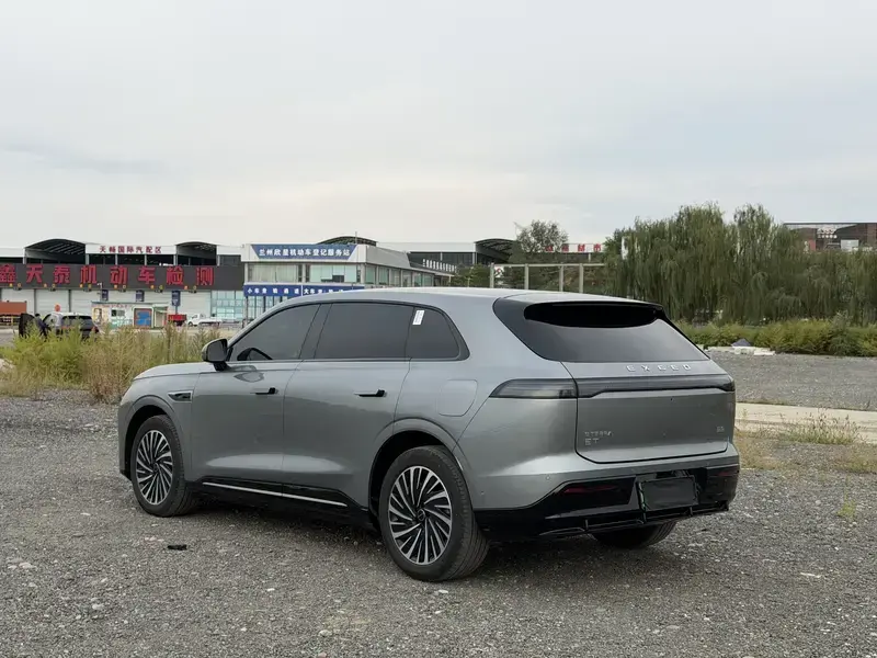 2025 Exeed Exlantix ET с пробегом 16 000 км