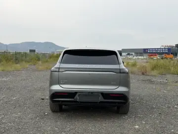 2025 Exeed Exlantix ET с пробегом 16 000 км