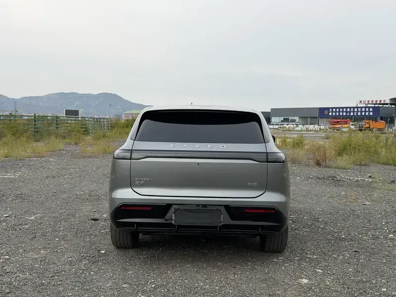 2025 Exeed Exlantix ET с пробегом 16 000 км