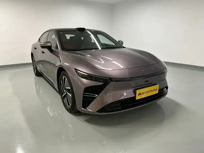 2025 Exeed Exlantix ES с пробегом 20 400 км