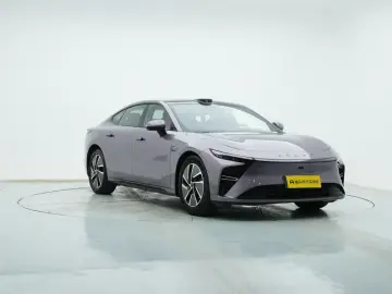 2025 Exeed Exlantix ES с пробегом 9 500 км
